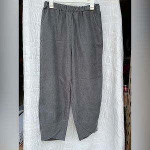 Large grey pant